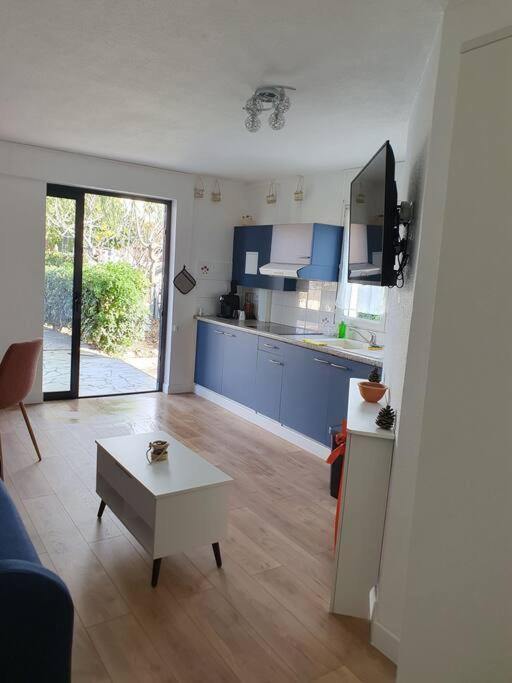 Studio Equipe Et Meuble St Cyprien Saint-Cyprien  Exteriér fotografie